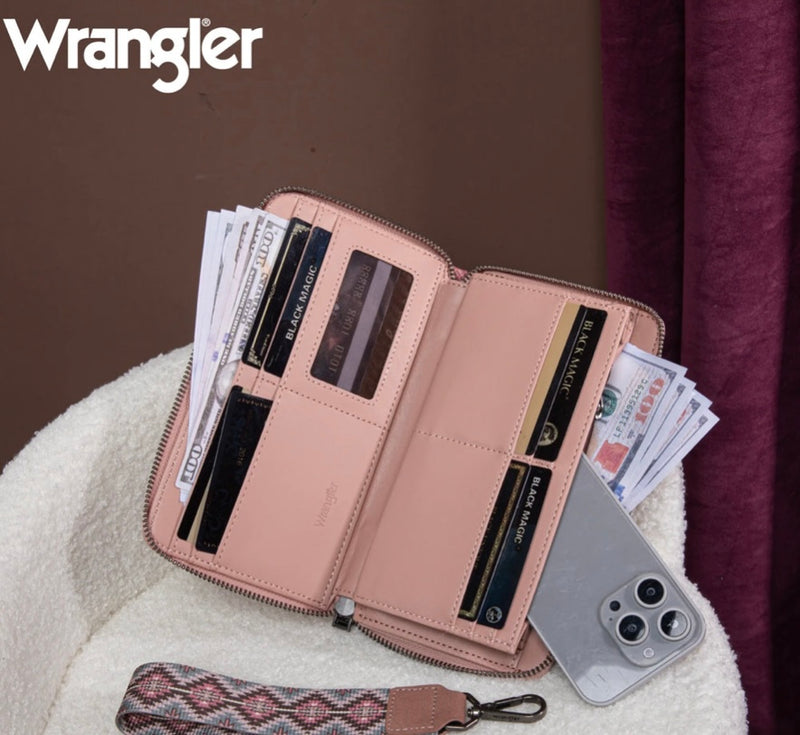 Wrangler Southwestern Wallet in Pink