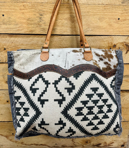 Keep It Western Crossbody Bag – Queens & Castles Boutique