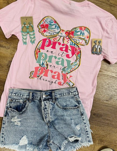 Twisted T Western & More Womens Light Pink “Pray” T-Shirt