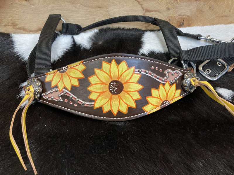 showman Horse Tack Painted Sunflower w/ Stud Details Bronc Collar